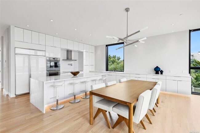 314 Dune Rd