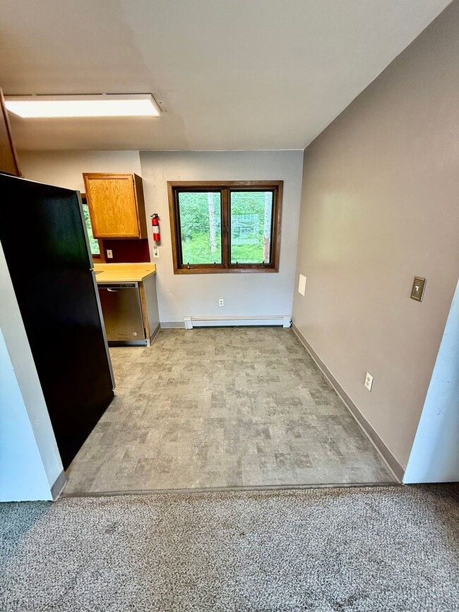 Photo - 4770 Glasgow Dr Unit #2