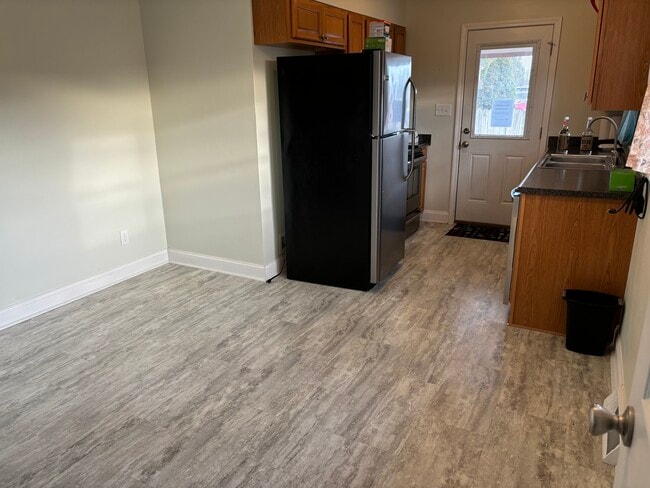 Photo - 701 Moran Ave