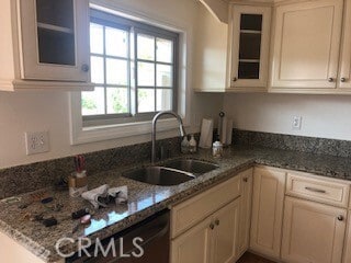 Photo - 13902 Yorba St Unidad 15a Rental