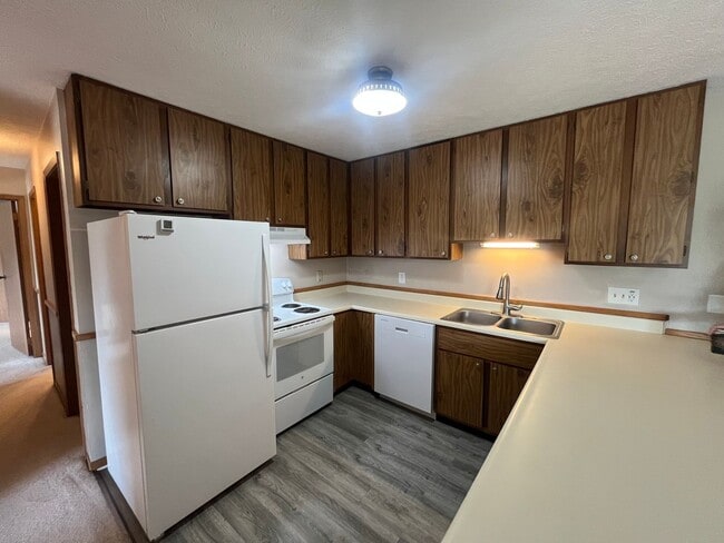 Photo - 2541 Neil Armstrong Dr