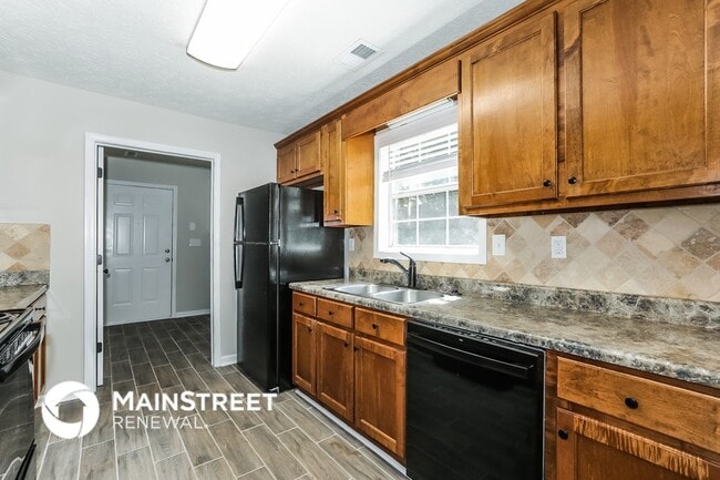 Photo - 145 Windsong Dr