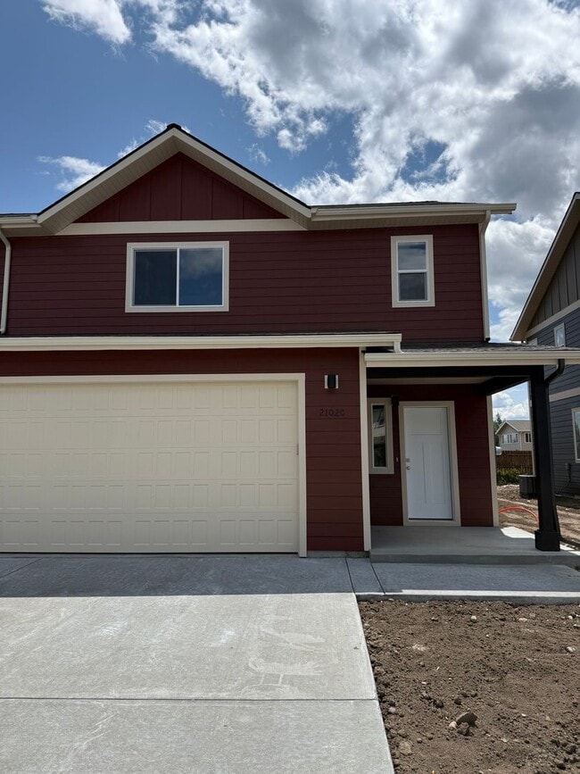 Brand New 3 Bed 2.5 Bath with double attac... - Brand New 3 Bed 2.5 Bath with double attac... House