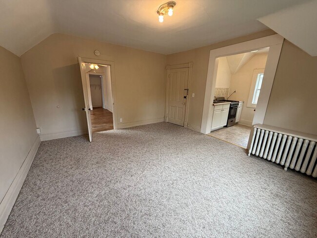 Photo - Spacious 1 Bed, 1 Bath Apartment Close to ... Unit A824-02