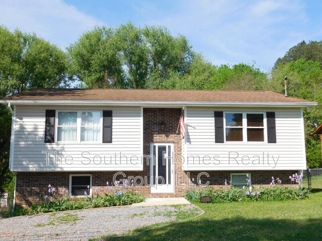 Building Photo - 1406 Richardson St Rental