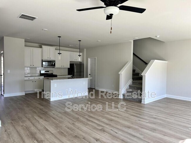 Photo - 250 Station Overlook Dr