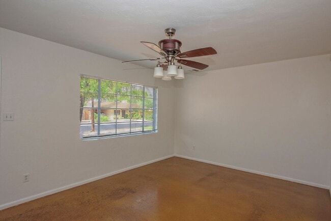 Photo - 4456 E Campbell Ave