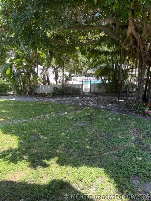 1723 Embassy Dr Unidad 103