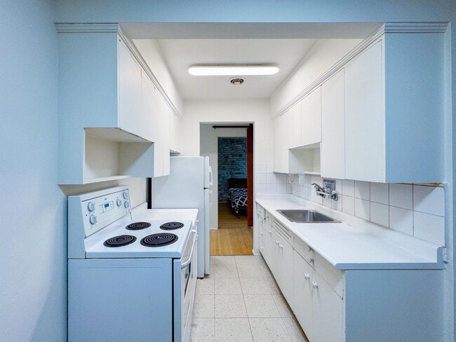 Photo - 1925 Nelson St Unit 102