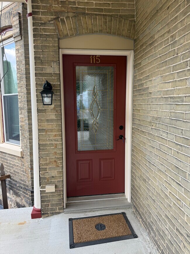 115 E Marion St