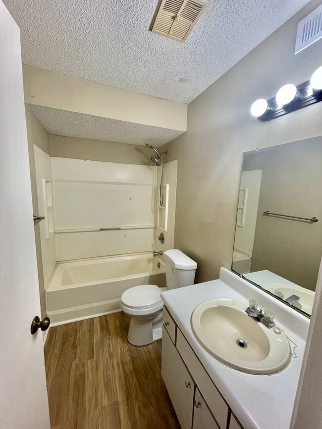 Photo - 104 Shoals Dr Unidad 104 Shoals Drive