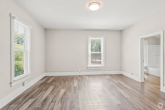 Building Photo - 2522 Iowa St Rental