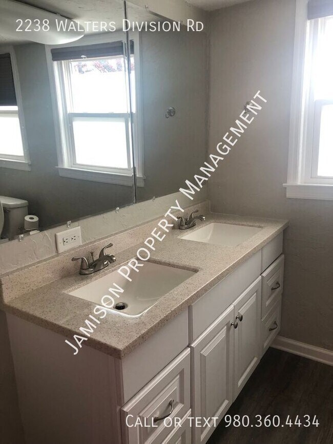 Photo - 2238 Walters Division Rd