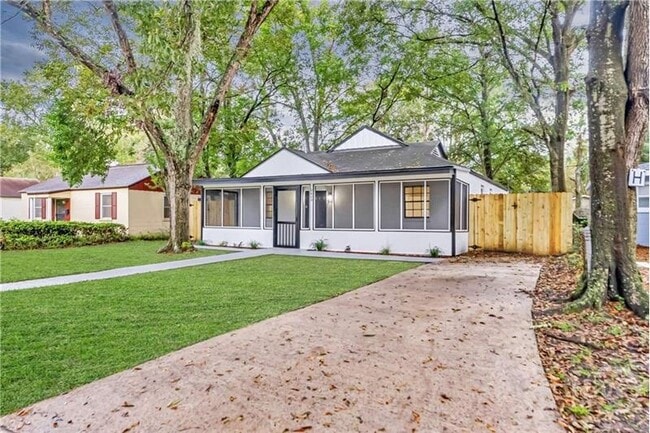 Photo - 2405 New York Ave