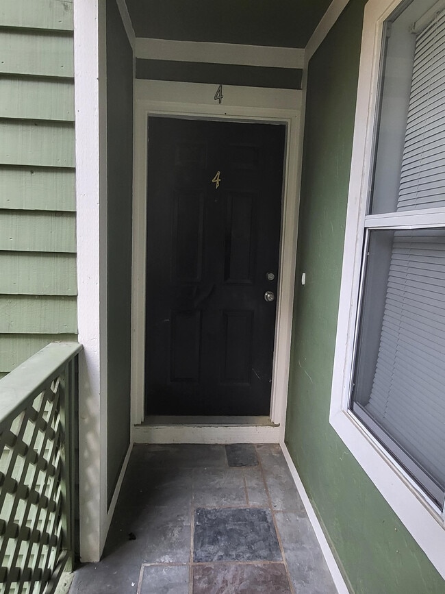 Photo - 1001 Brookhollow Dr