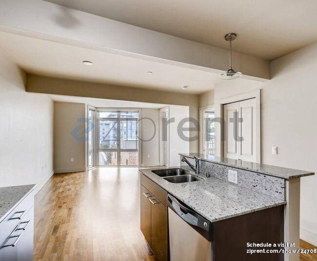 Photo - Unit 607