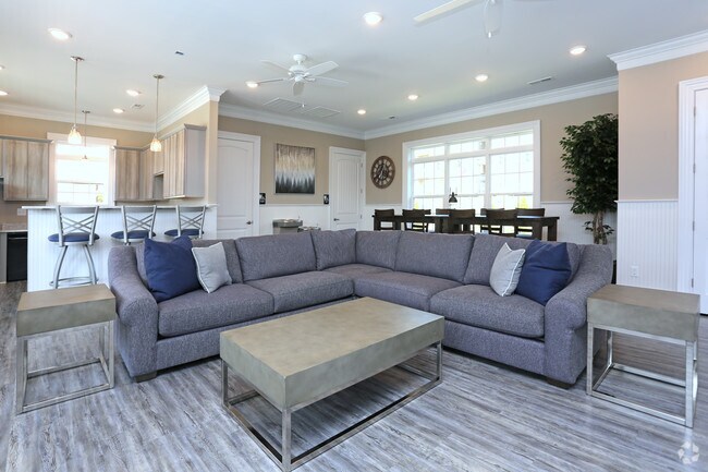 Farmhouse Living area - The Reserve at Brookberry Farm