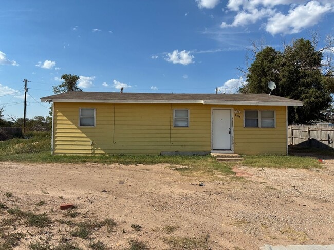 Building Photo - Available Now Rental