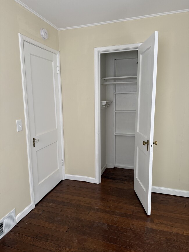 Photo - 903 Grandview Ave