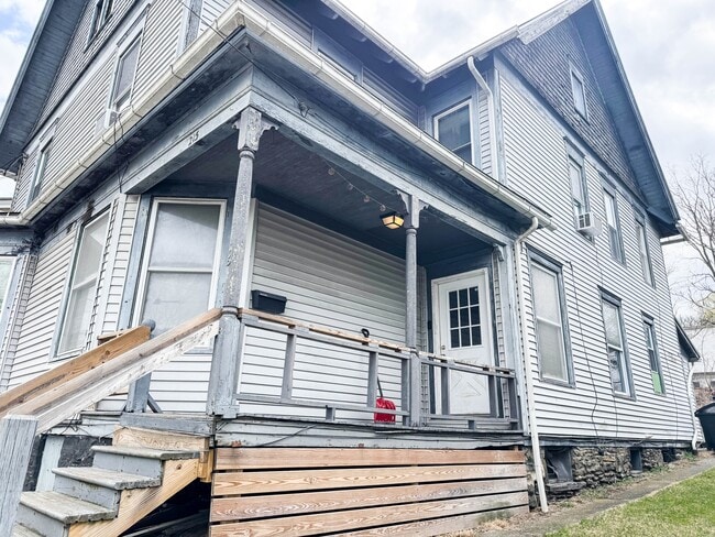 Photo - 215 Prospect St