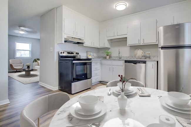 Photo - Axis on Beltline