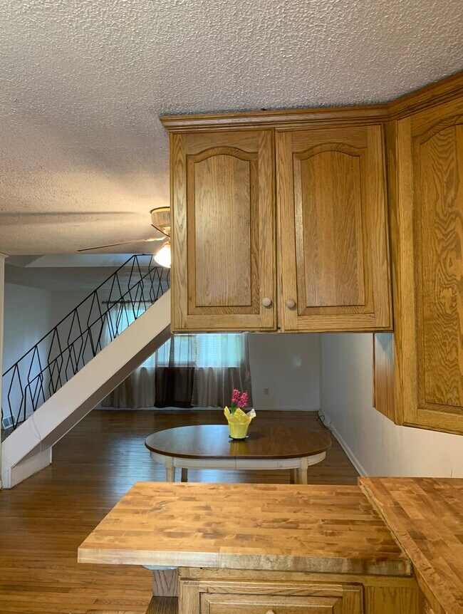 Photo - 62 Oakmont Dr