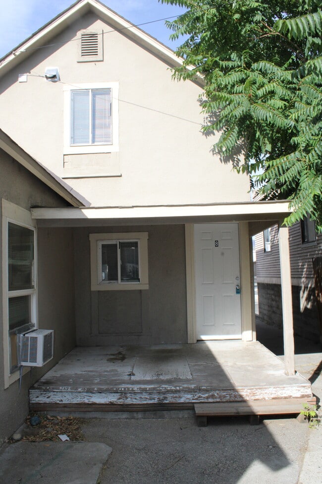Photo - 220 Methow St Apartments Unit 8