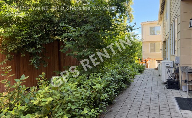 Photo - 18016 12th Ave NE