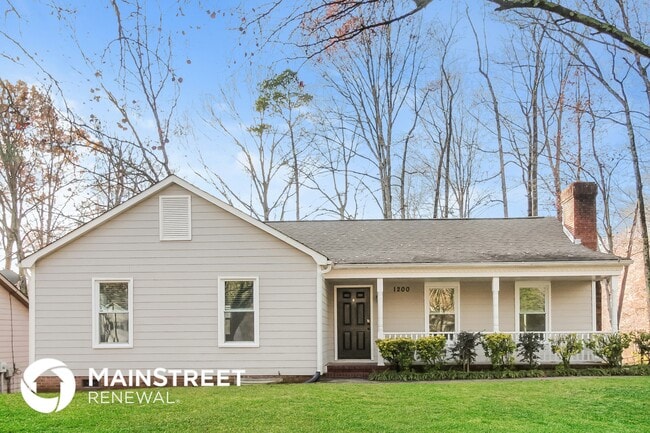 Photo - 1200 Ashford St
