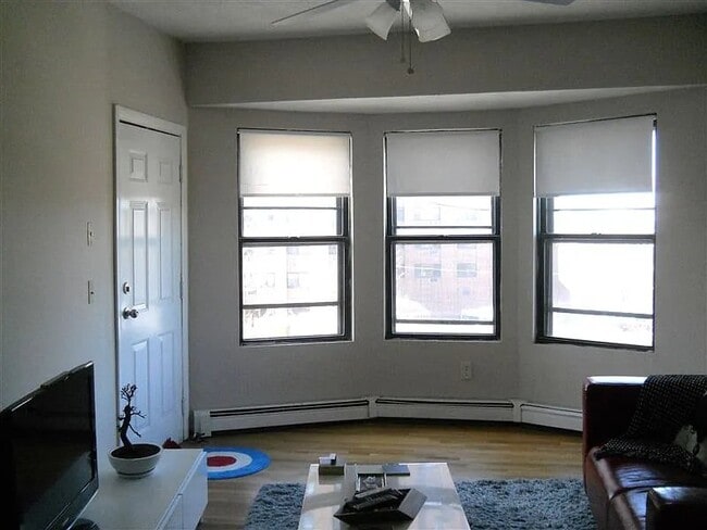 Photo - 1 Pleasant St Unit 3