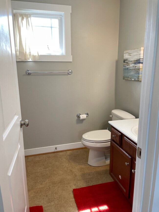 105 Georgianna Aly Unit 1 BR 1bath 1500 total