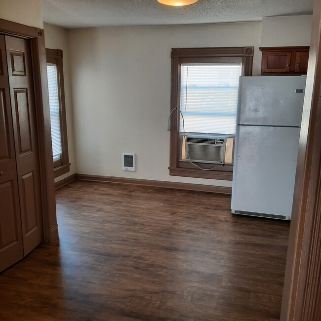 Kitchen/Dining - 1512 S 6th St Unit 1512 Top