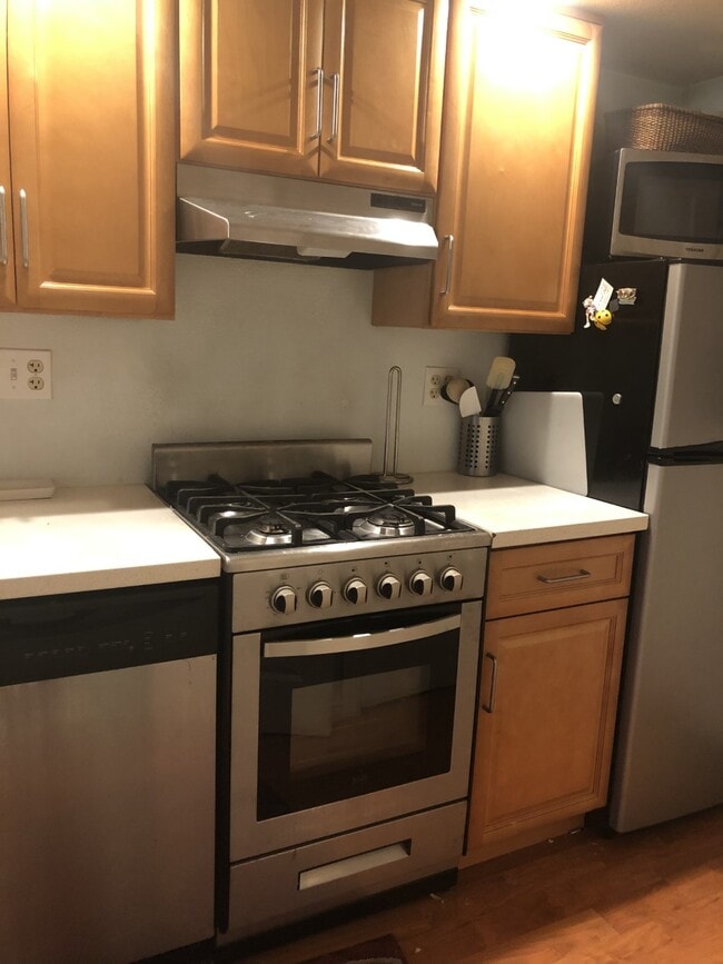 New kitchen - 1386 Page St Unit 1A