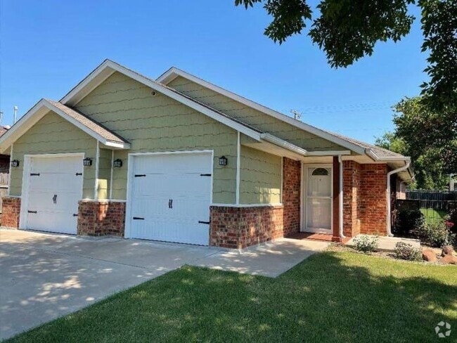 Building Photo - 2513 SW E Ave Rental