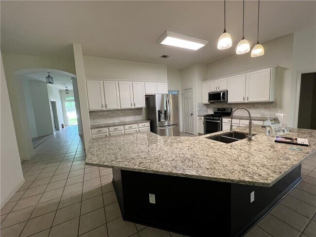 Photo - 507 Red Hawk Dr