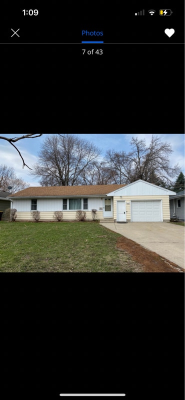Photo - 914 Sommerville St S House