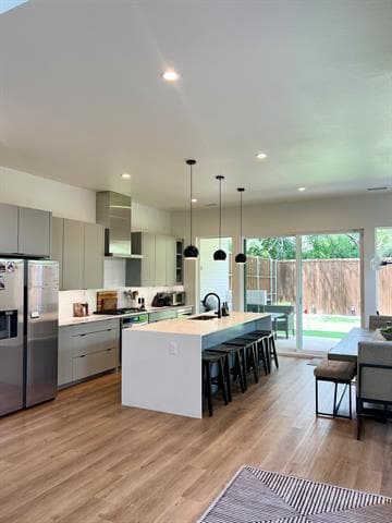 Photo - 2407 Crossman Ave
