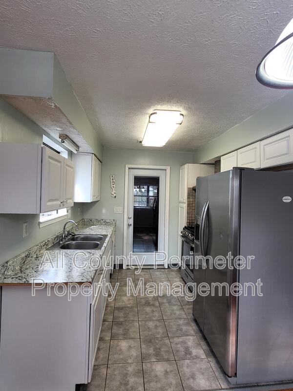 Photo - 339 Cheryl Ct