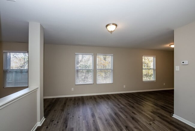 Photo - 1316 Waterlily Lane