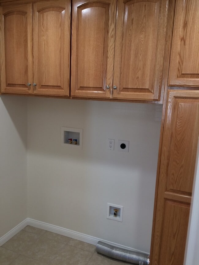 Photo - TWO BEDROOM LAKEWOOD HOME AVAILABLE FOR YOU--CALL US TODAY!