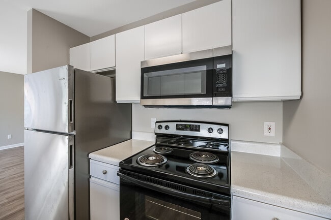 Photo - Crescent Oaks