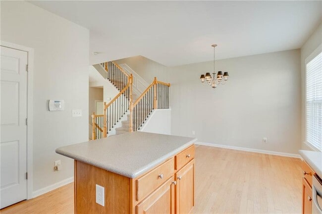 Photo - 1305 Greychurch Way