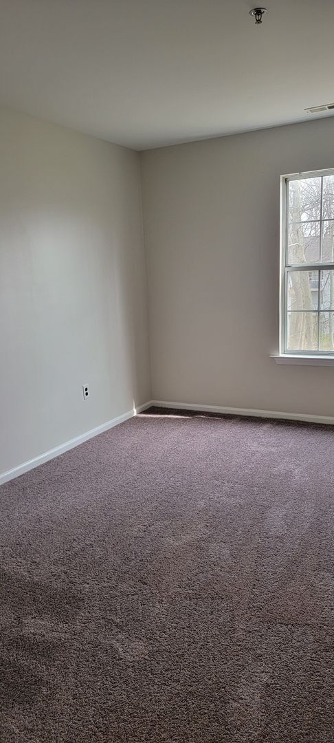 Photo - 1024 Willings Way