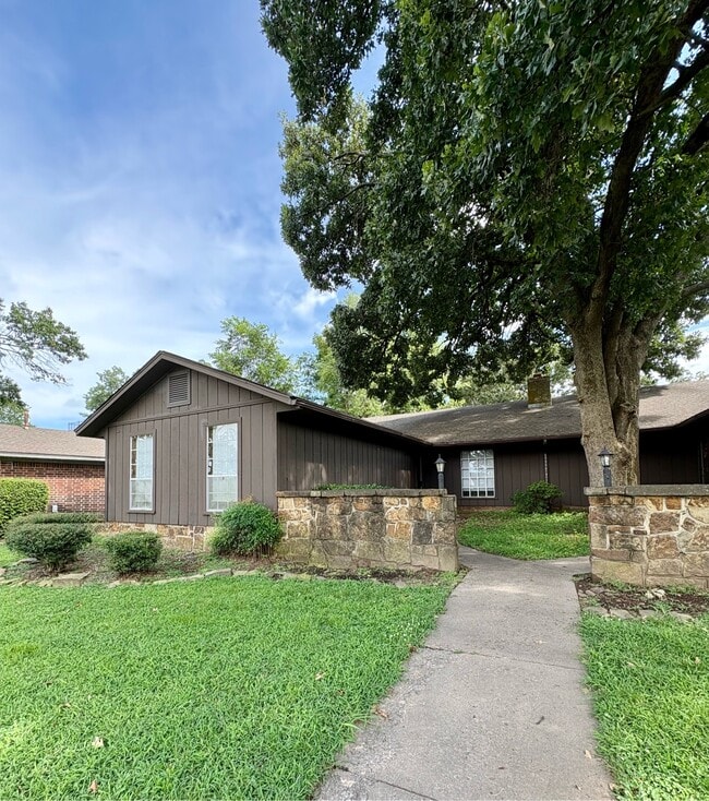 Photo - 4802 S U St Unit 1
