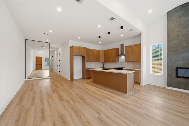 Photo - 8205 Calhoun Rd