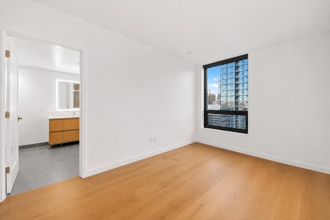 Photo - 2Bd/1.75Ba Seattle Condo Unit 3205