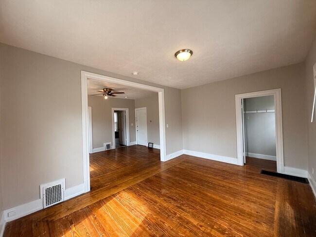 1013 Fremont Ave NW Unit 1013 Fremont Ave NW #2