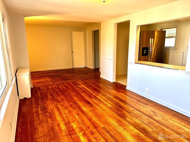 Photo - 428 New Market Rd Unit 2