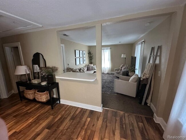 Photo - 71271 McVicar Rd