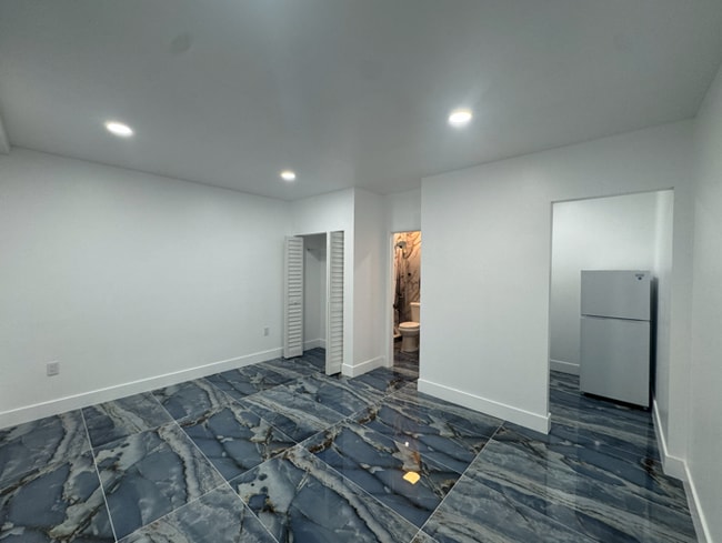 Building Photo - 15356 SW 178th Ter Unit Majestic